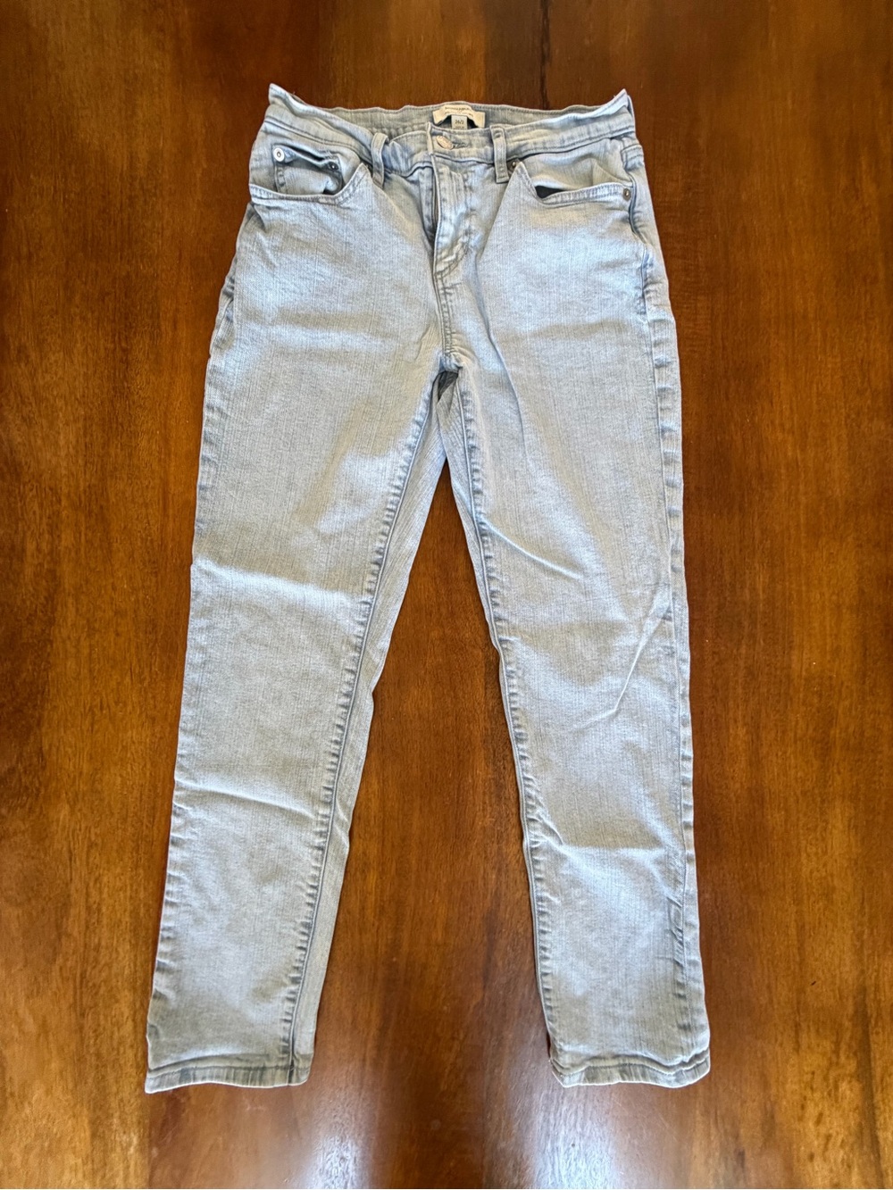 Banana Republic Factory Light Blue Women’s Girlfriend Jeans - Size 2/26